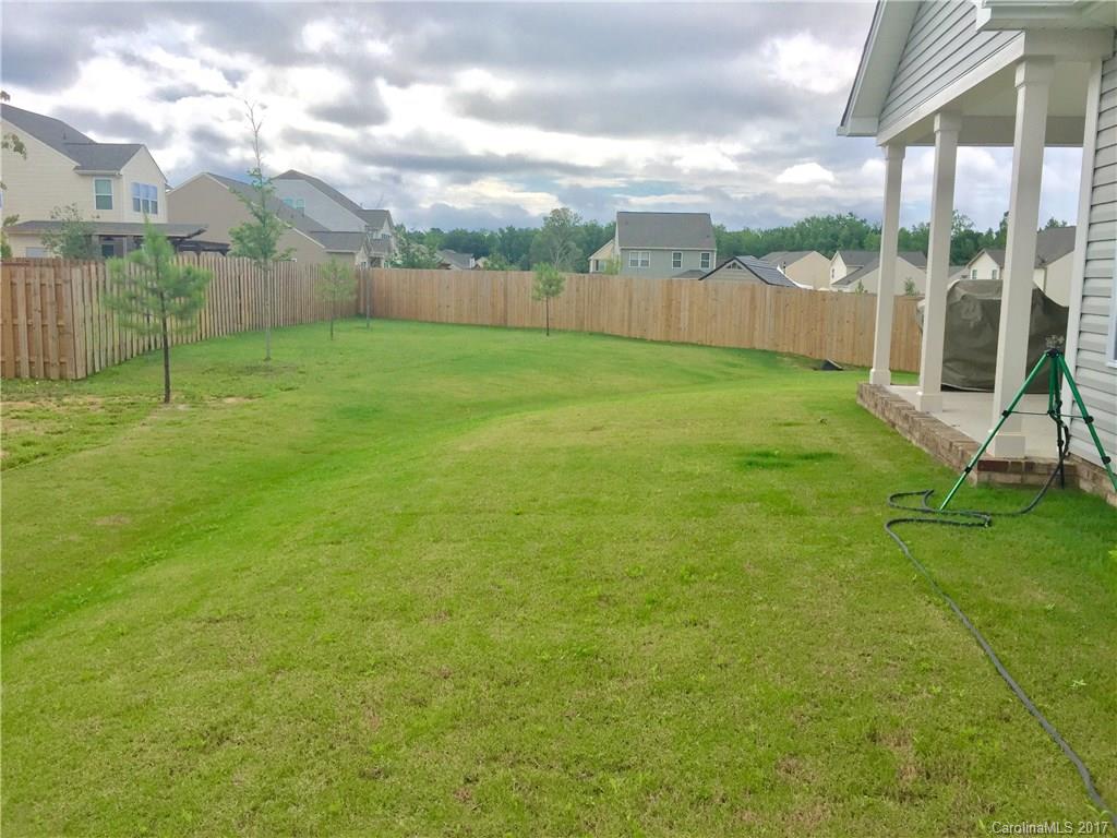 Ellis Pond - Residential