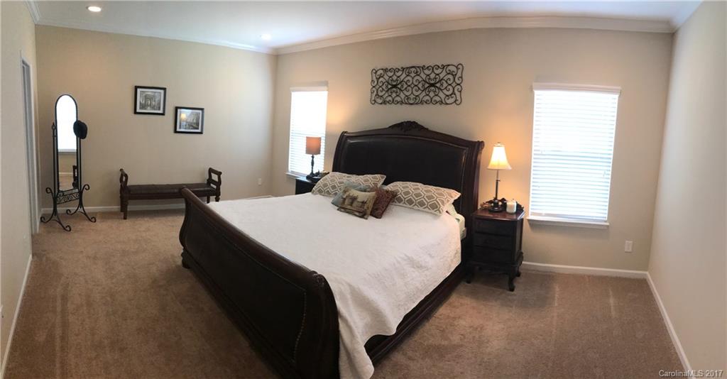 Ellis Pond - Residential