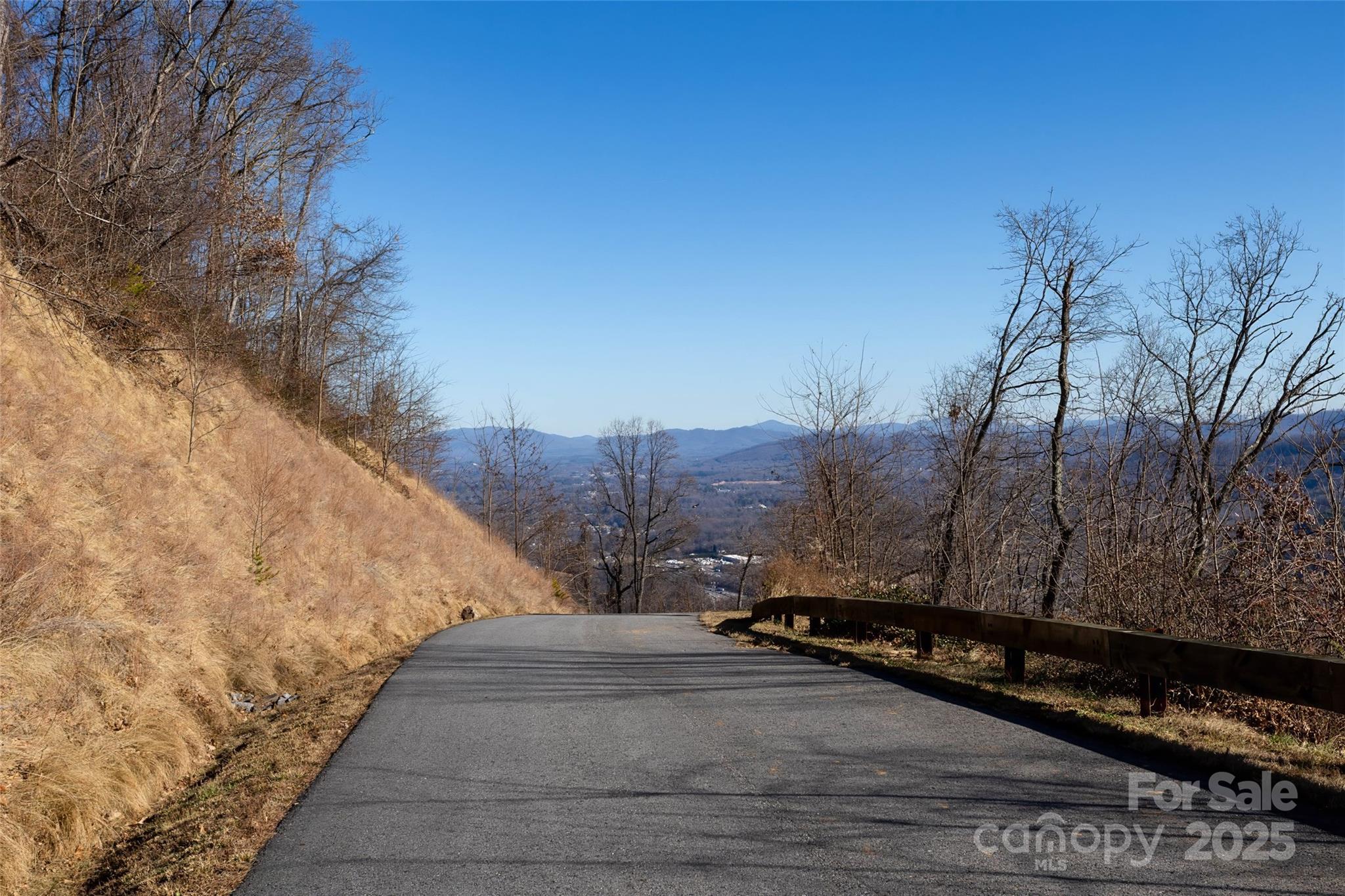 The Summit of Asheville - Land