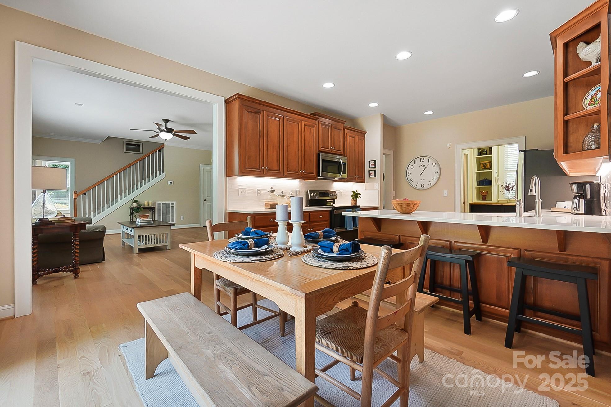 4570 Chanel Court