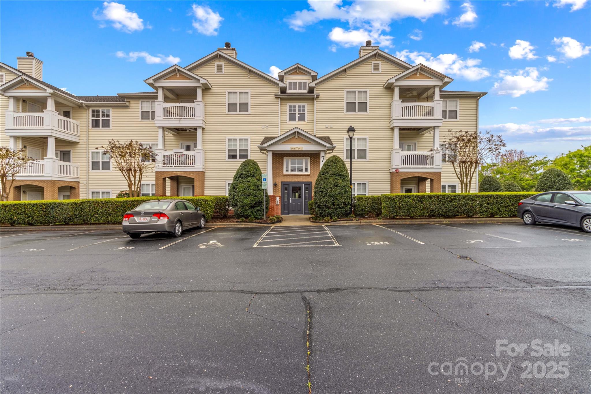 Alexander Chase - Residential