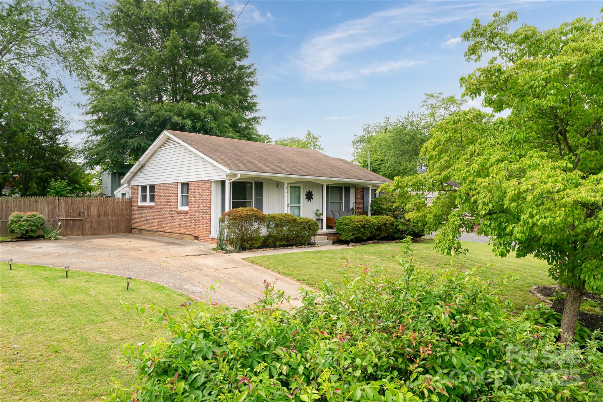Knollwood - Residential