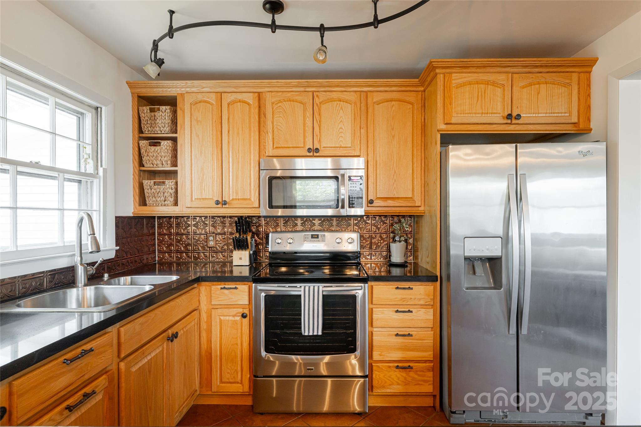 Knollwood - Residential