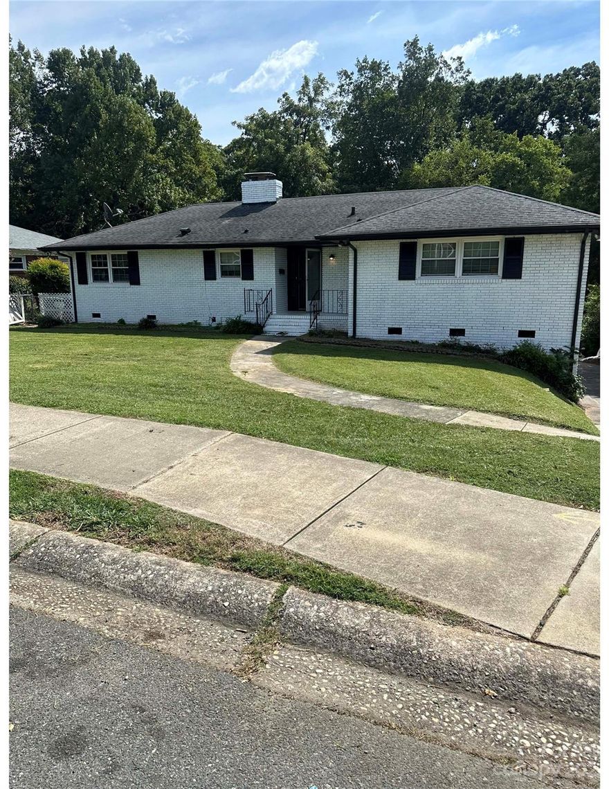 Great opportunity in highly desirable Madison Park. This home has beautiful fresh painted brick exterior with a walk out partially finished basement. This home has the opportunity to grow.
Close to South Park, airport, great restaurants, and all the shopping you could imagine !
Don't miss out on making this your dream home.

30,000.00 Price reduction to renovate and design your new dream kitchen and bathroom.