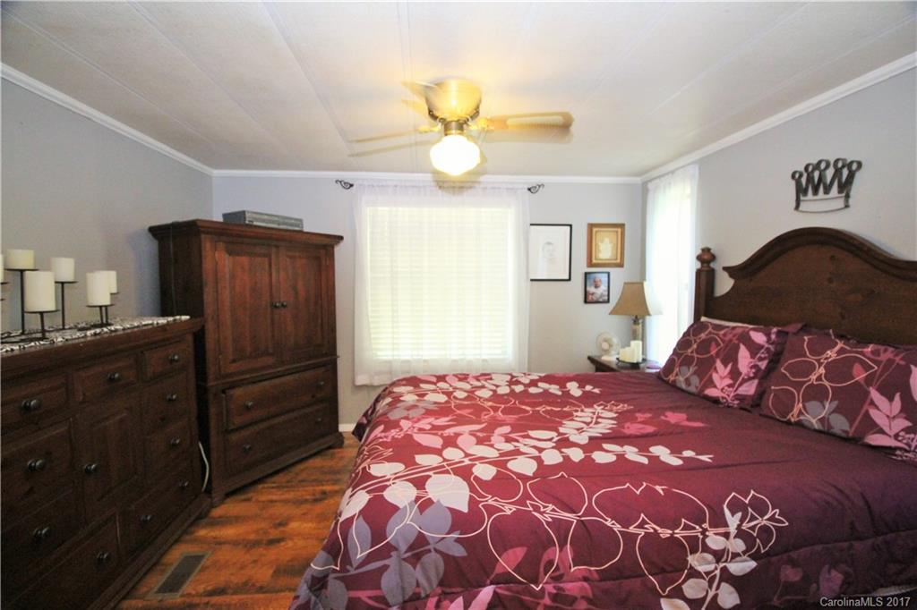 Chestnut Oaks - Residential