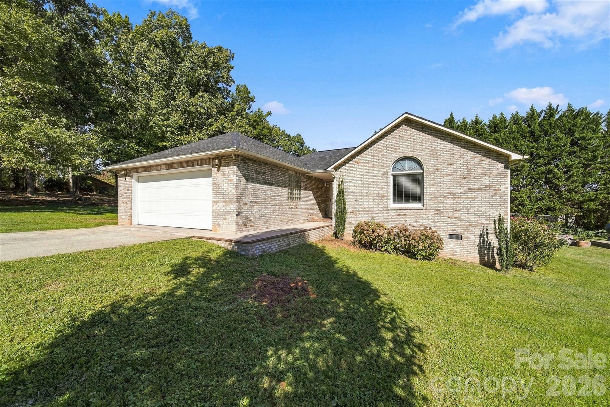 1256 Willow Drive