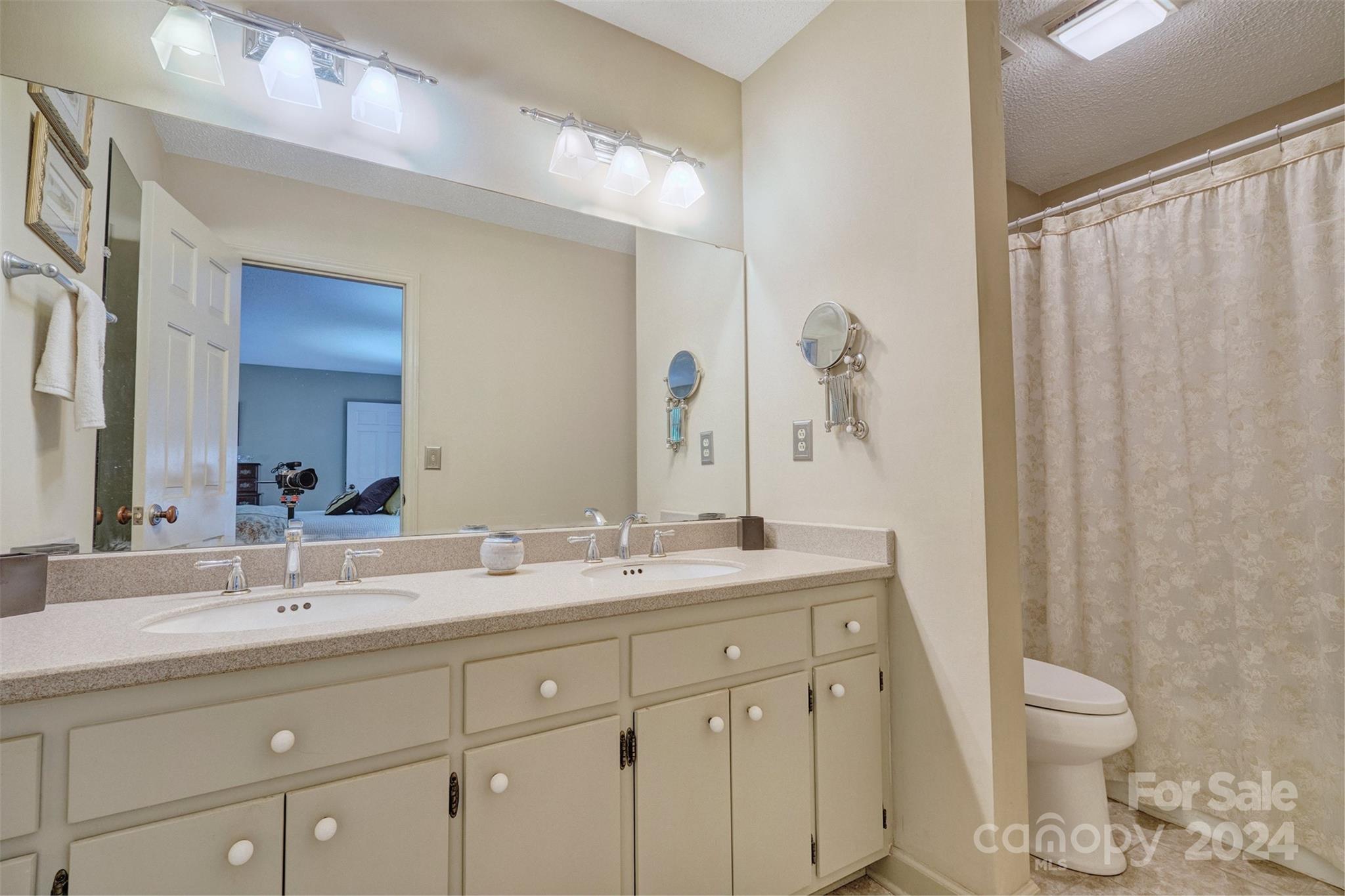 River Hills - Residential