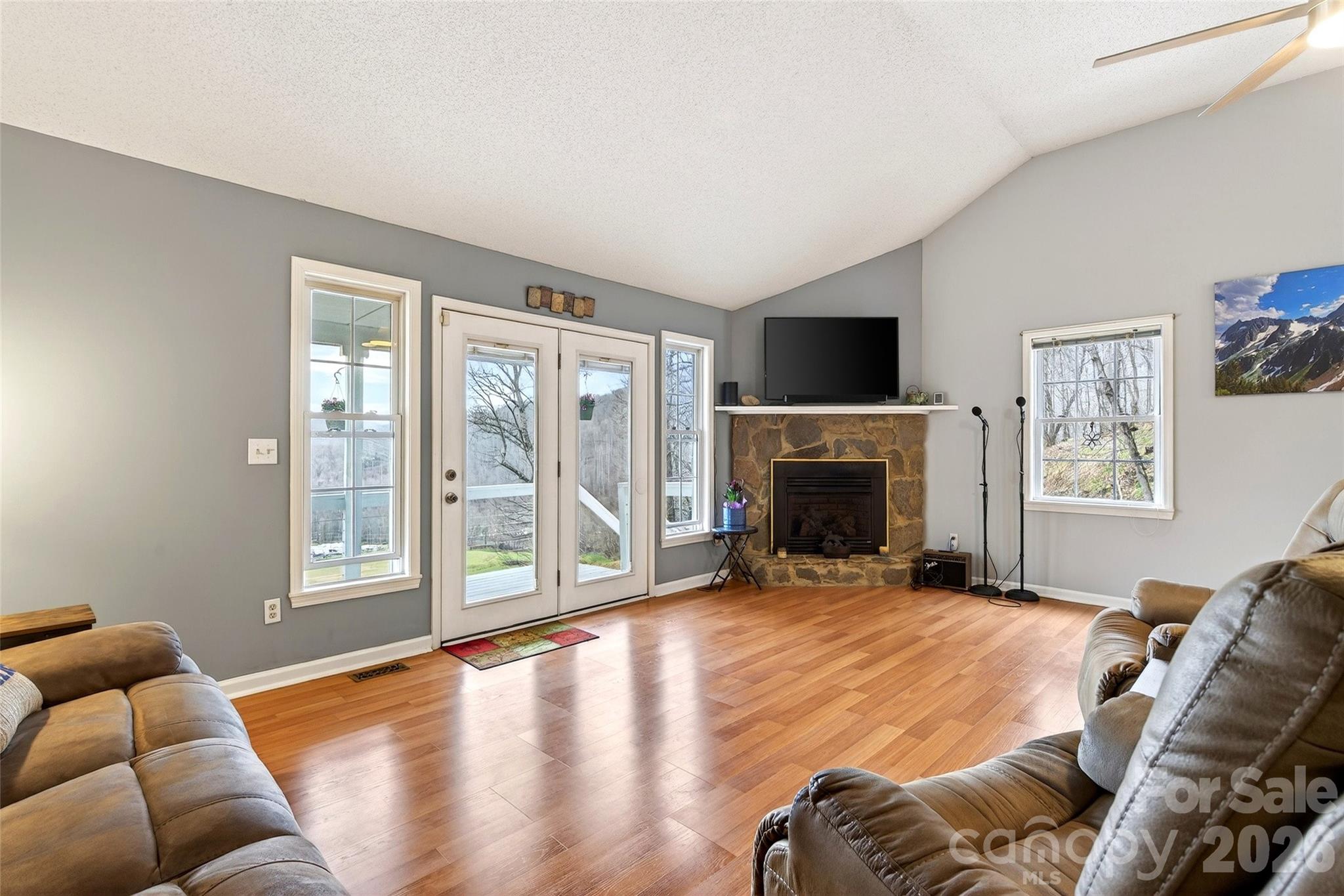 Crystal Tree - Residential