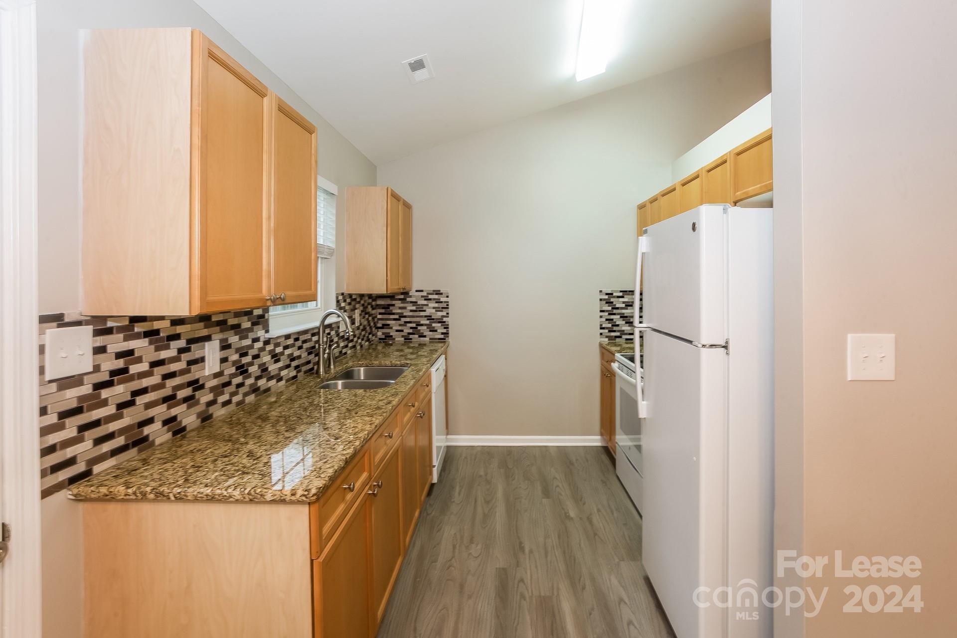 Curtis Pond - Residential Lease