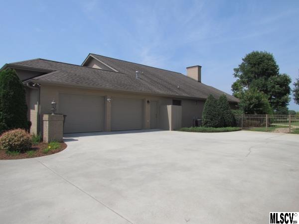 Rock Barn - Residential