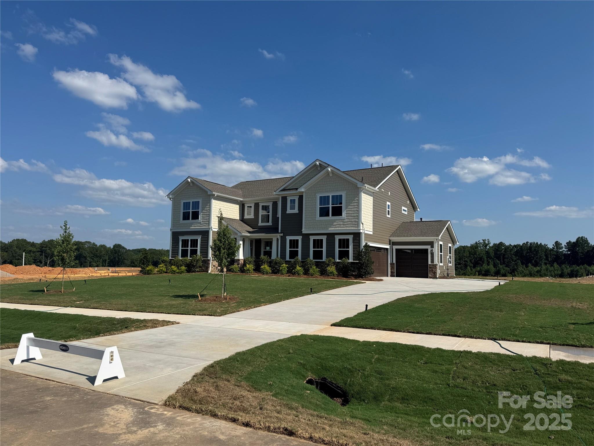 2522 Mabel Lane