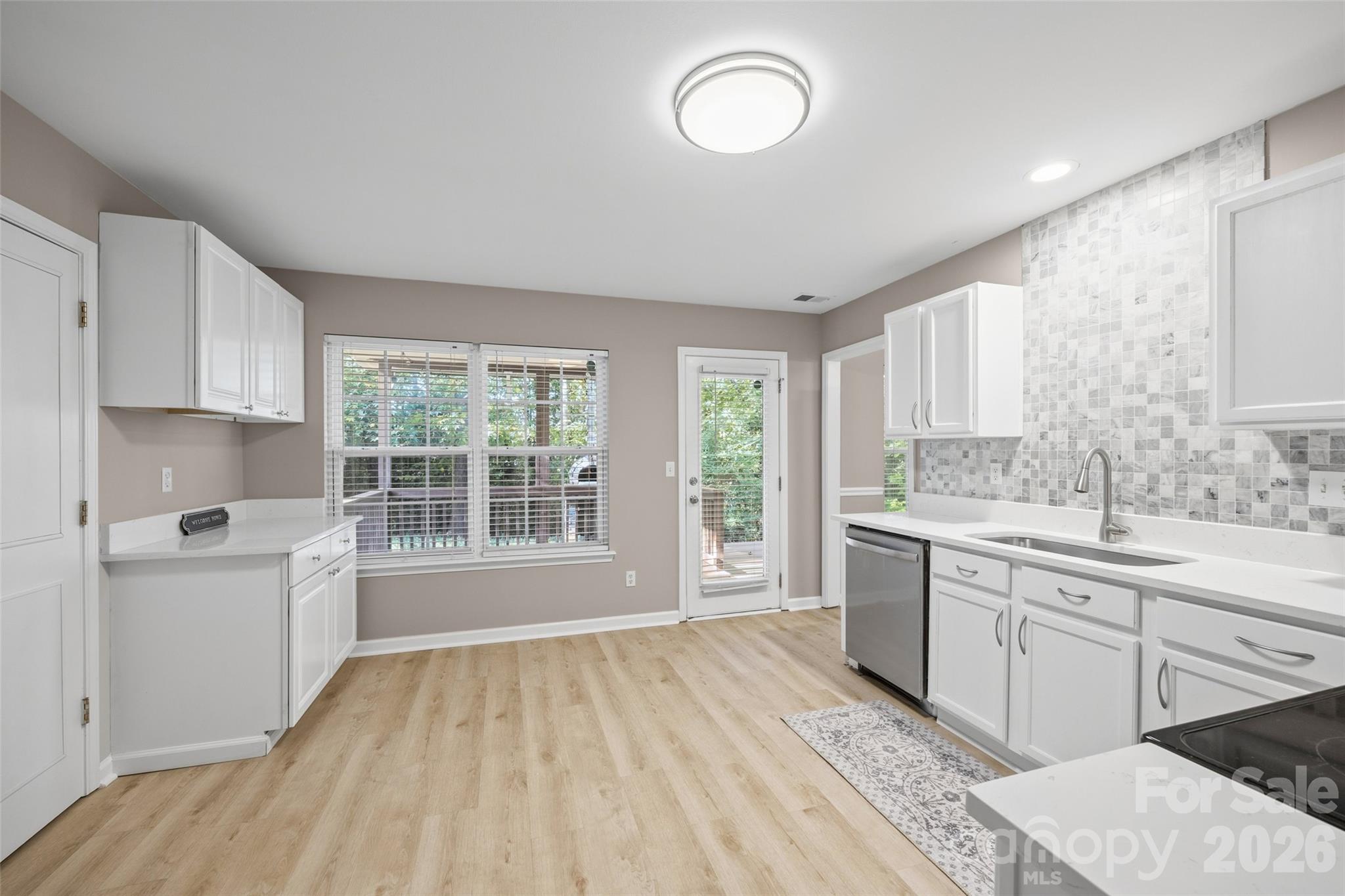 1807 Endeavor Lane