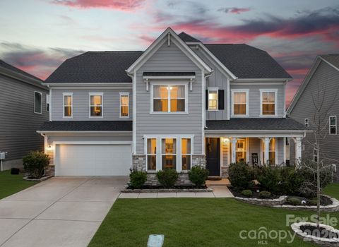Photo of 15213 Shallow Ridge Road, Charlotte, NC 28278 (MLS # 4348815)