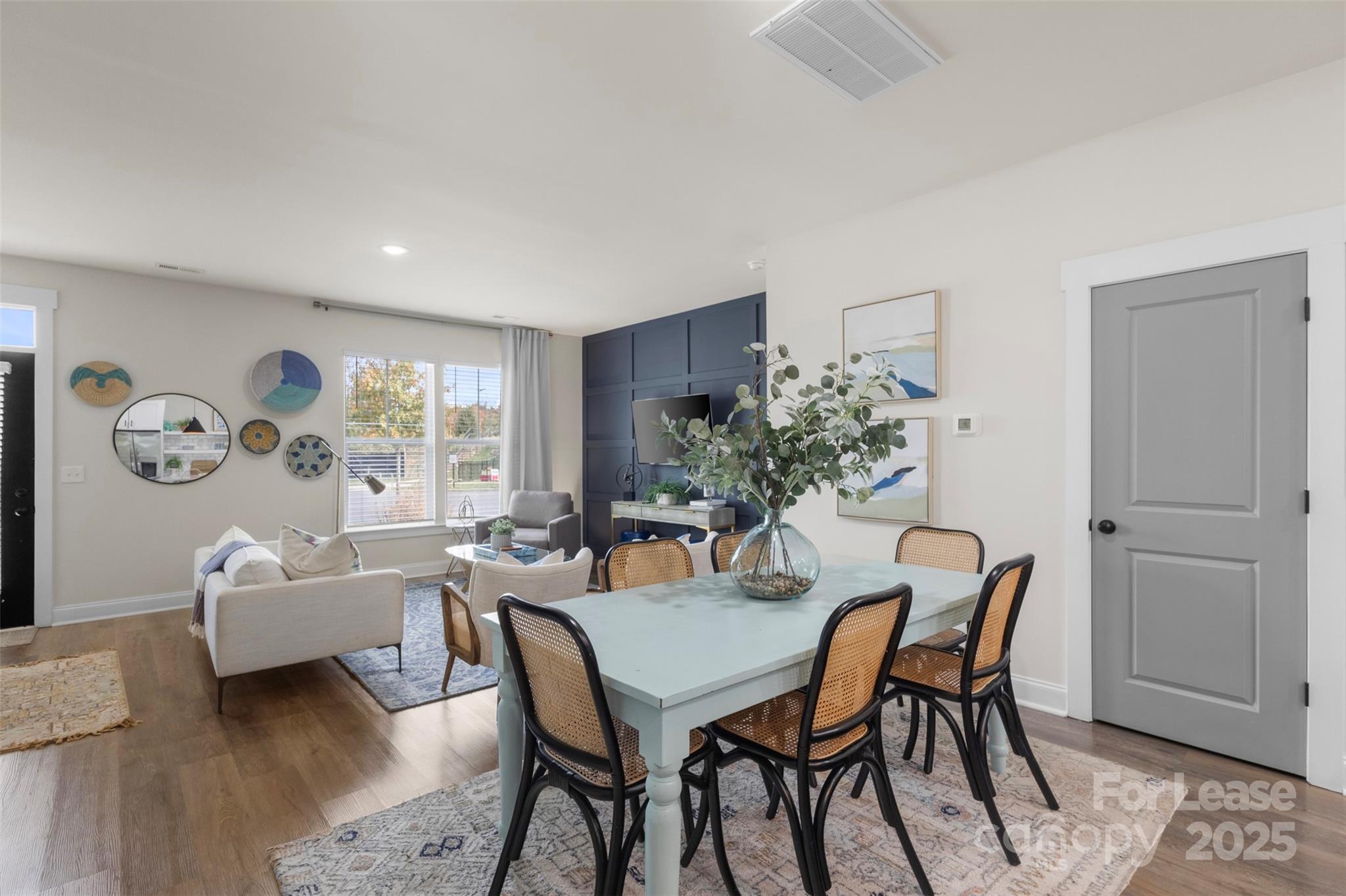 920 Blu Central Road