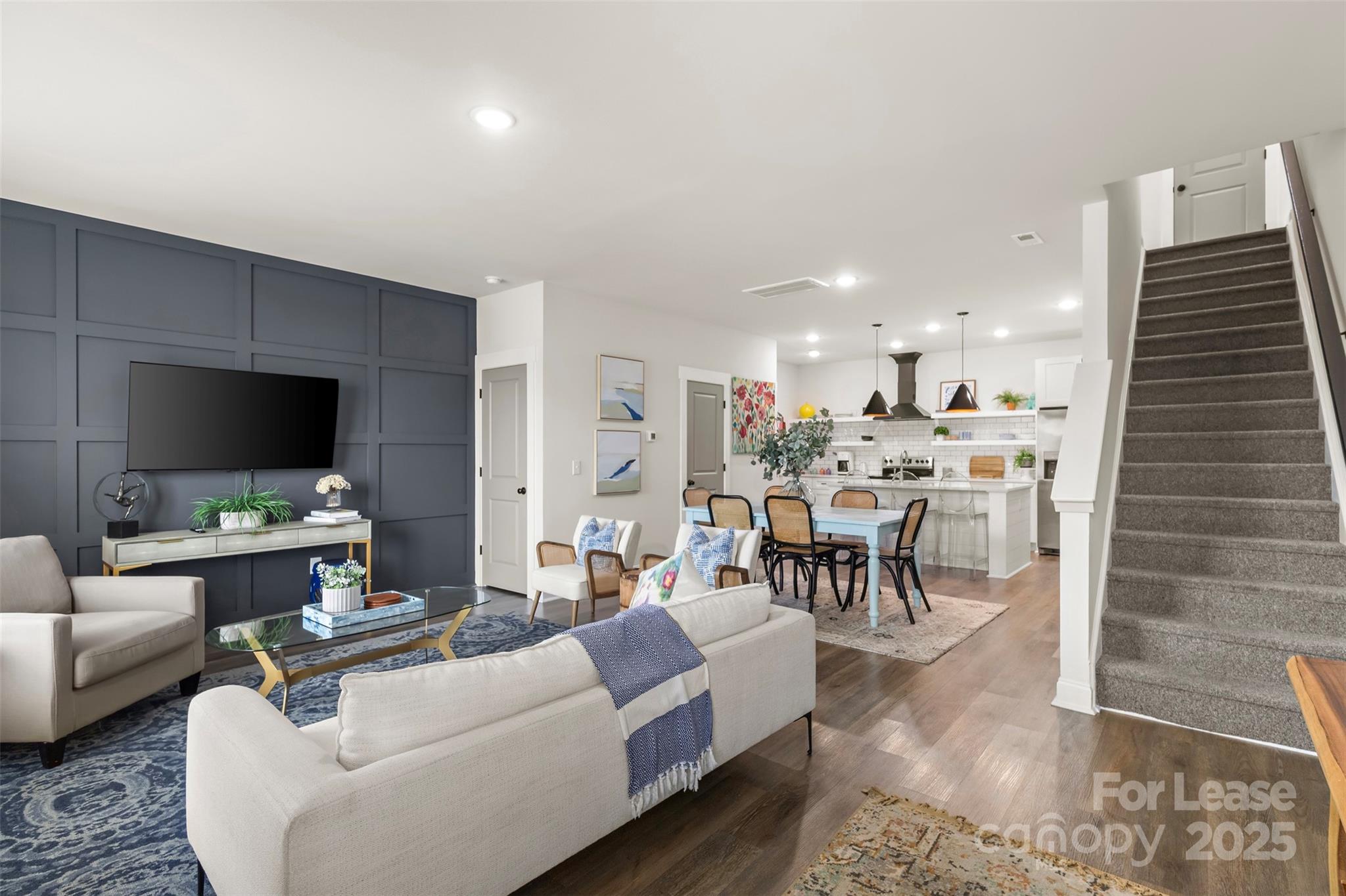 920 Blu Central Road