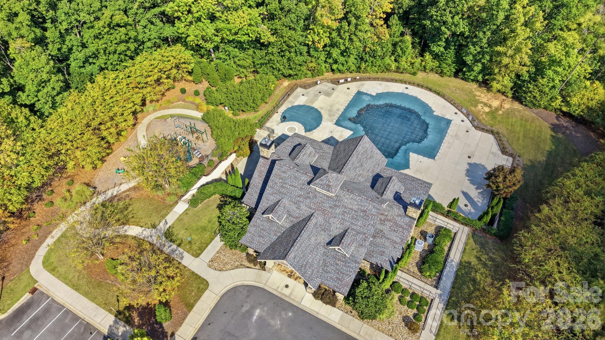 1138 Streamside Lane