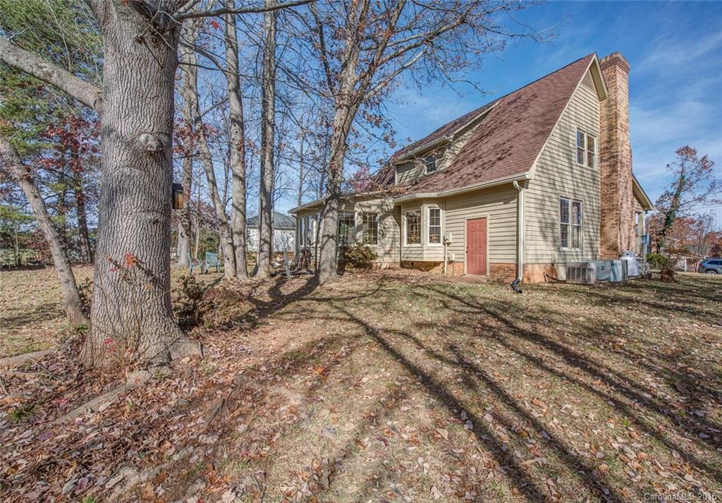 Laurel Woods - Residential