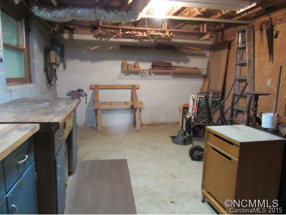 Shoot Out Mountain - Residential