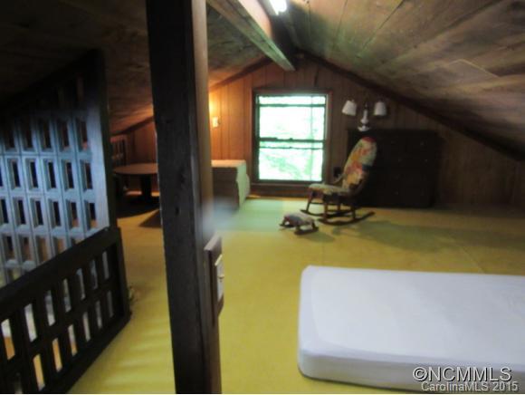 Shoot Out Mountain - Residential