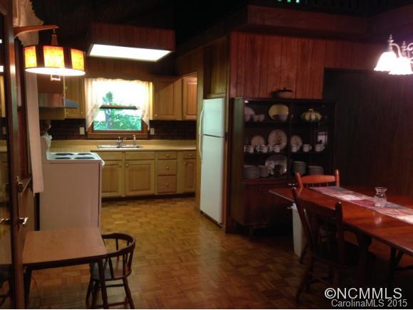 Shoot Out Mountain - Residential