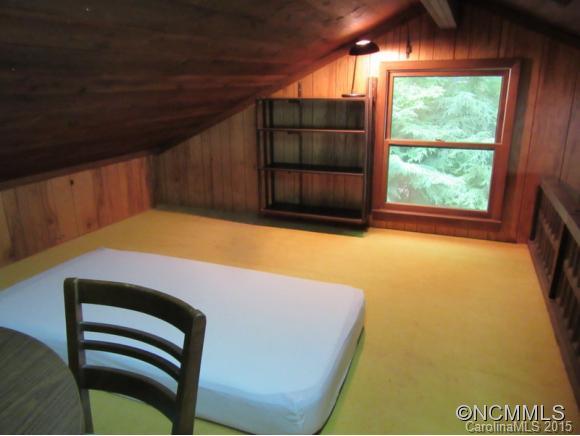 Shoot Out Mountain - Residential