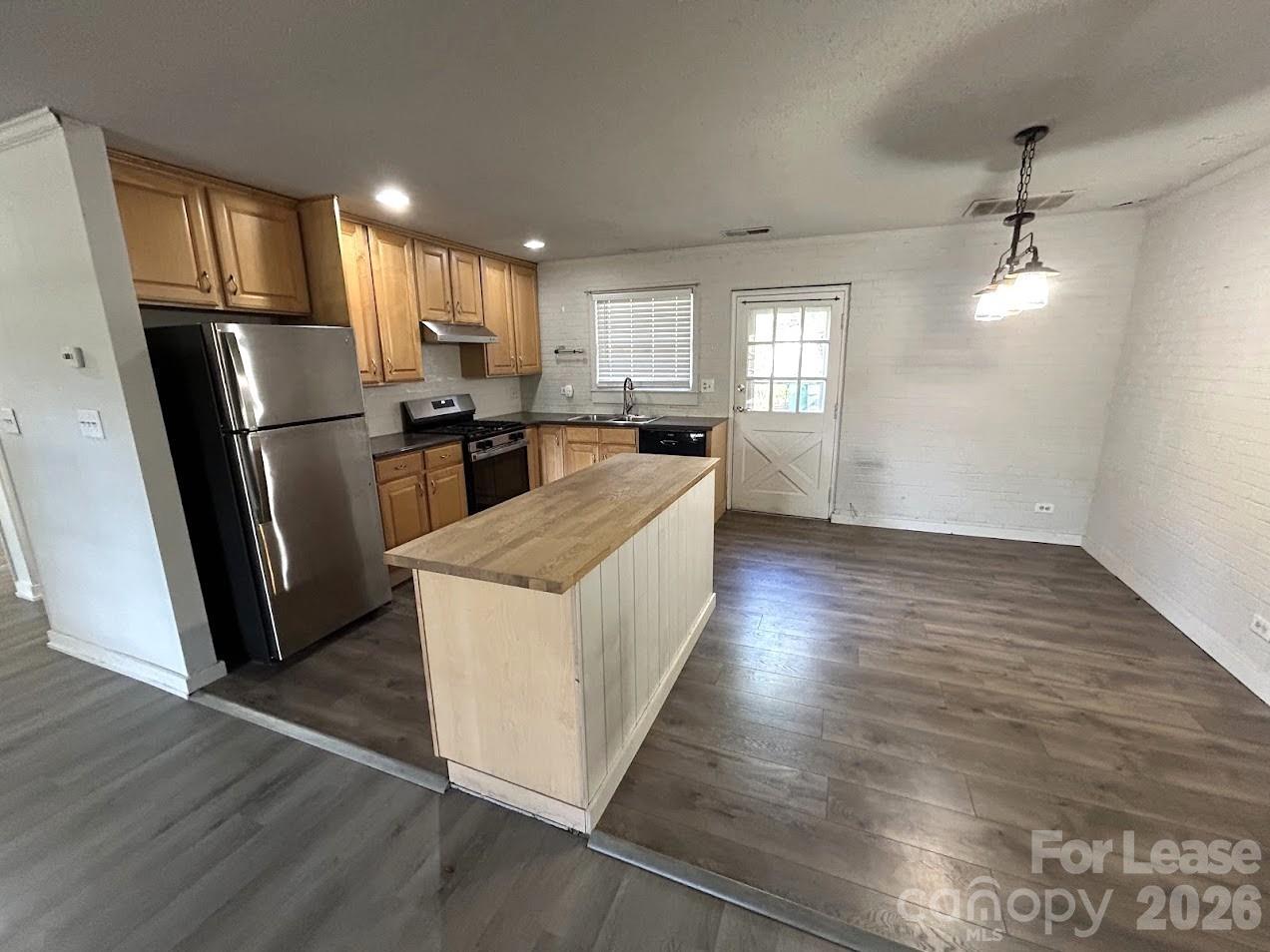 3312 Circles End Circle