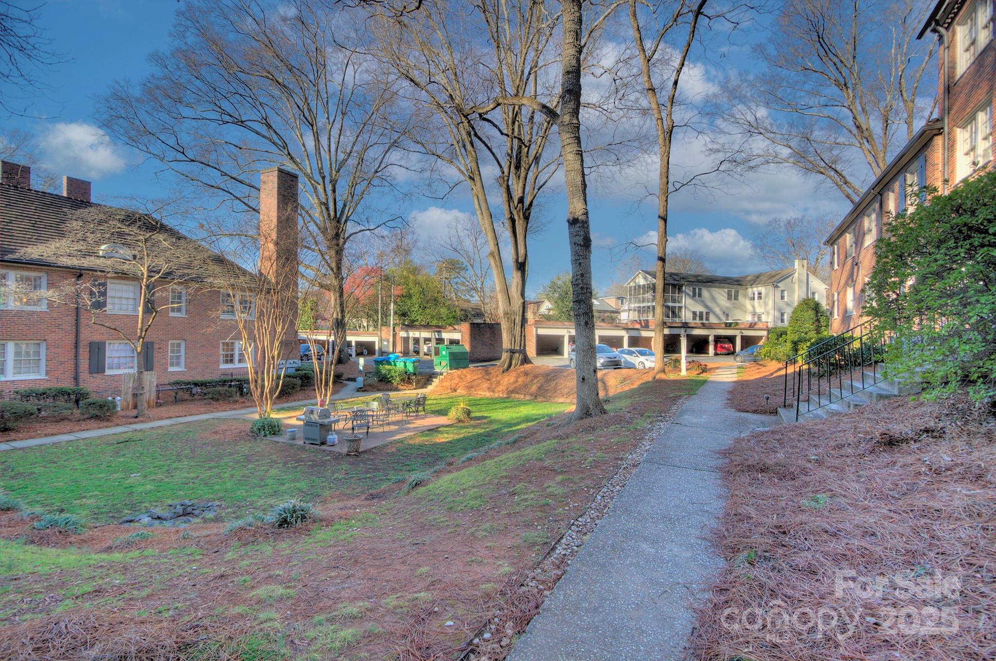 101 S Laurel Avenue 72A