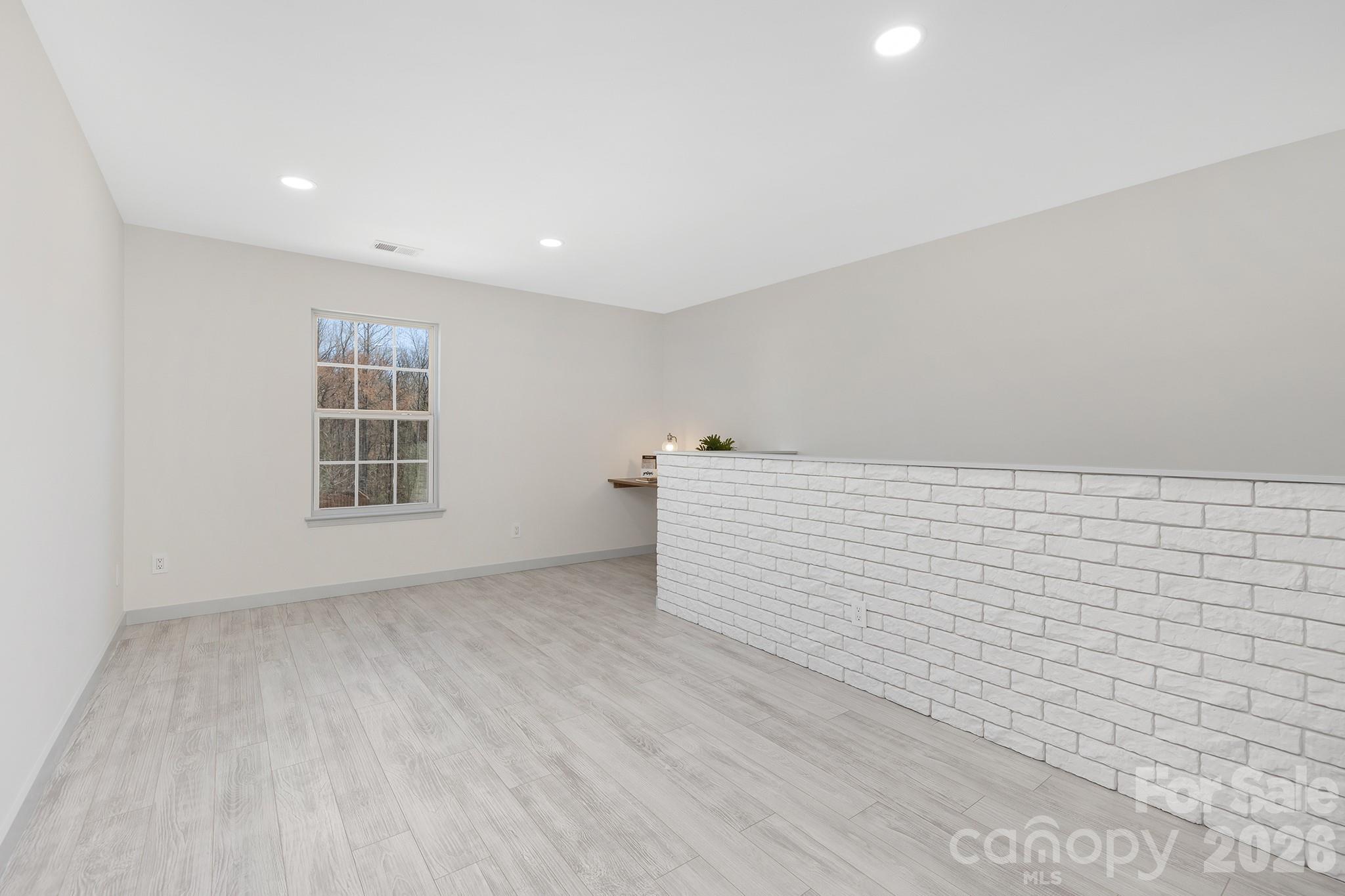 Mill Creek Falls - Residential