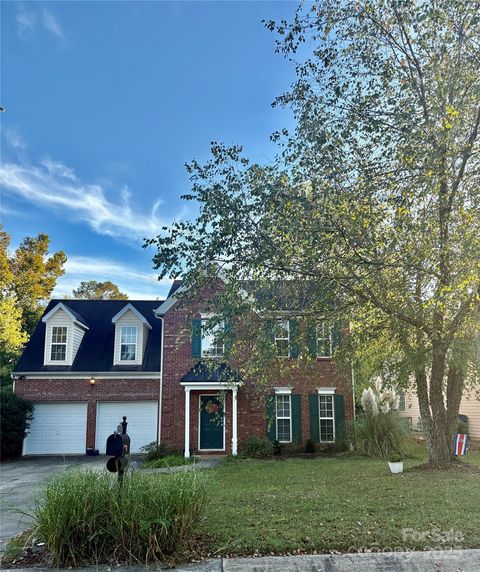 Photo of 7633 Nicolette Court, Charlotte, NC 28215 (MLS # 4311976)
