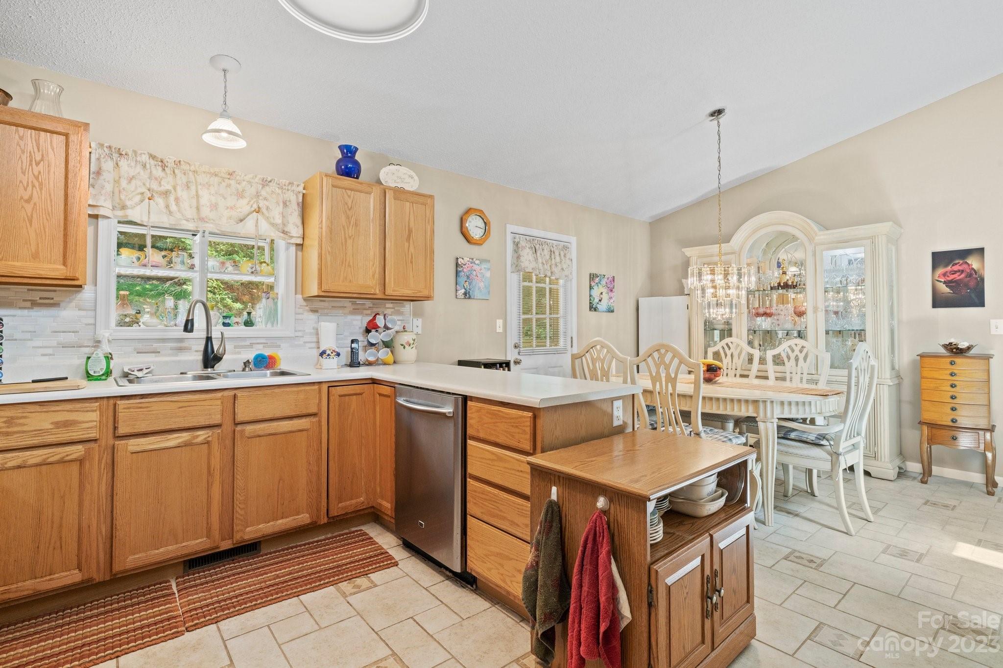 Sunset Ridge - Residential