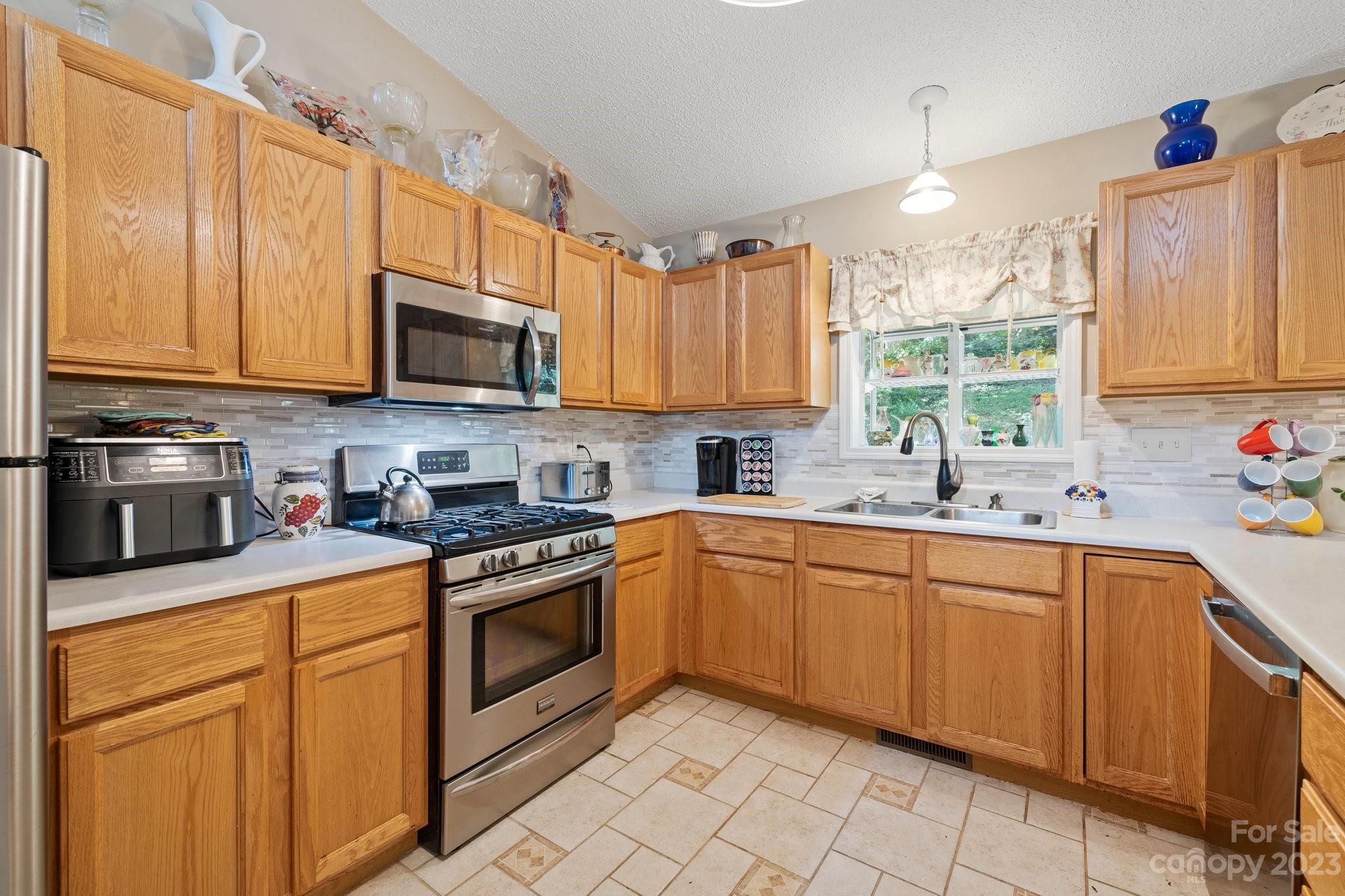 Sunset Ridge - Residential