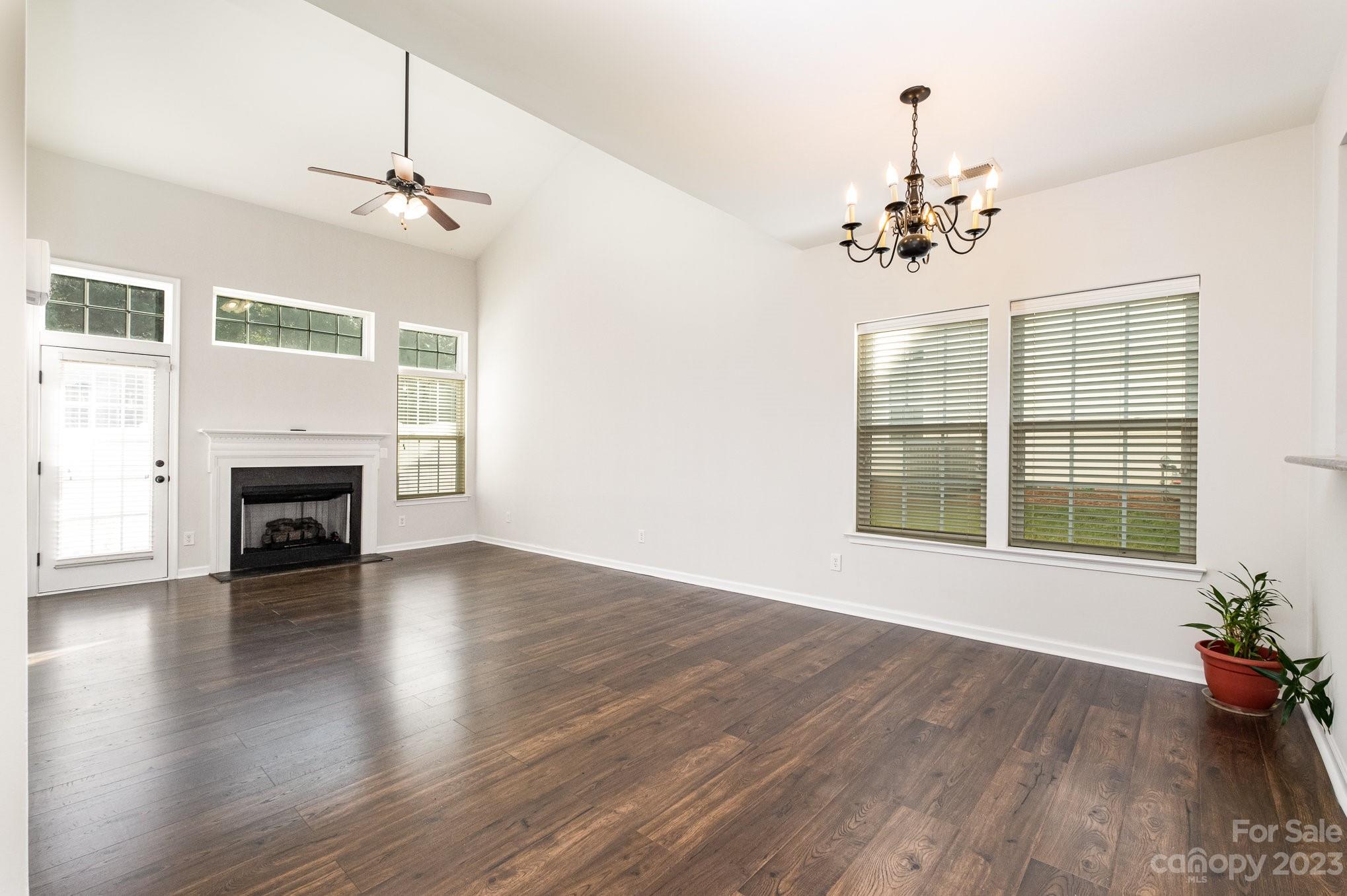 Palmetto Traces - Residential