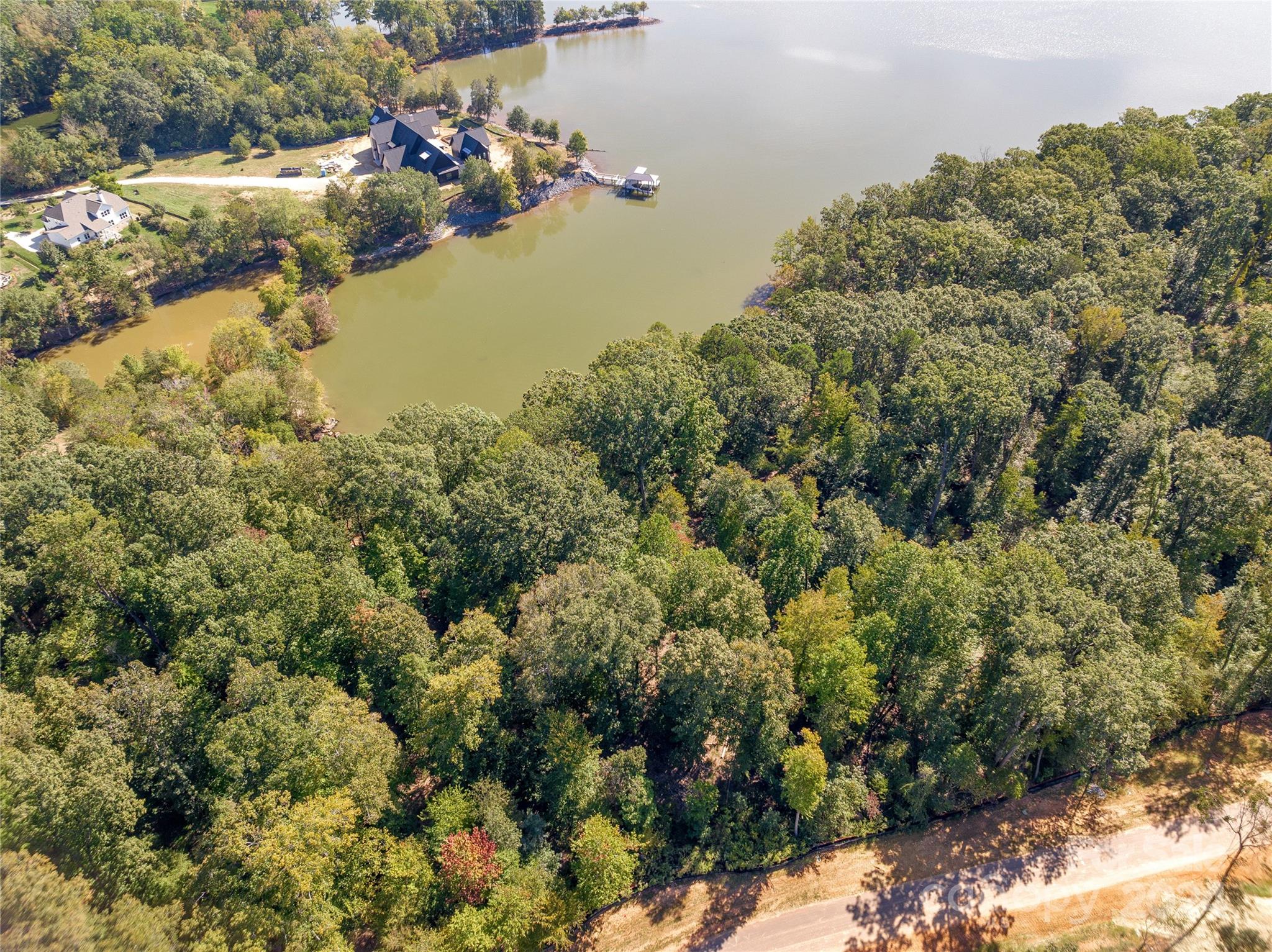 McLean - South Shore - Land