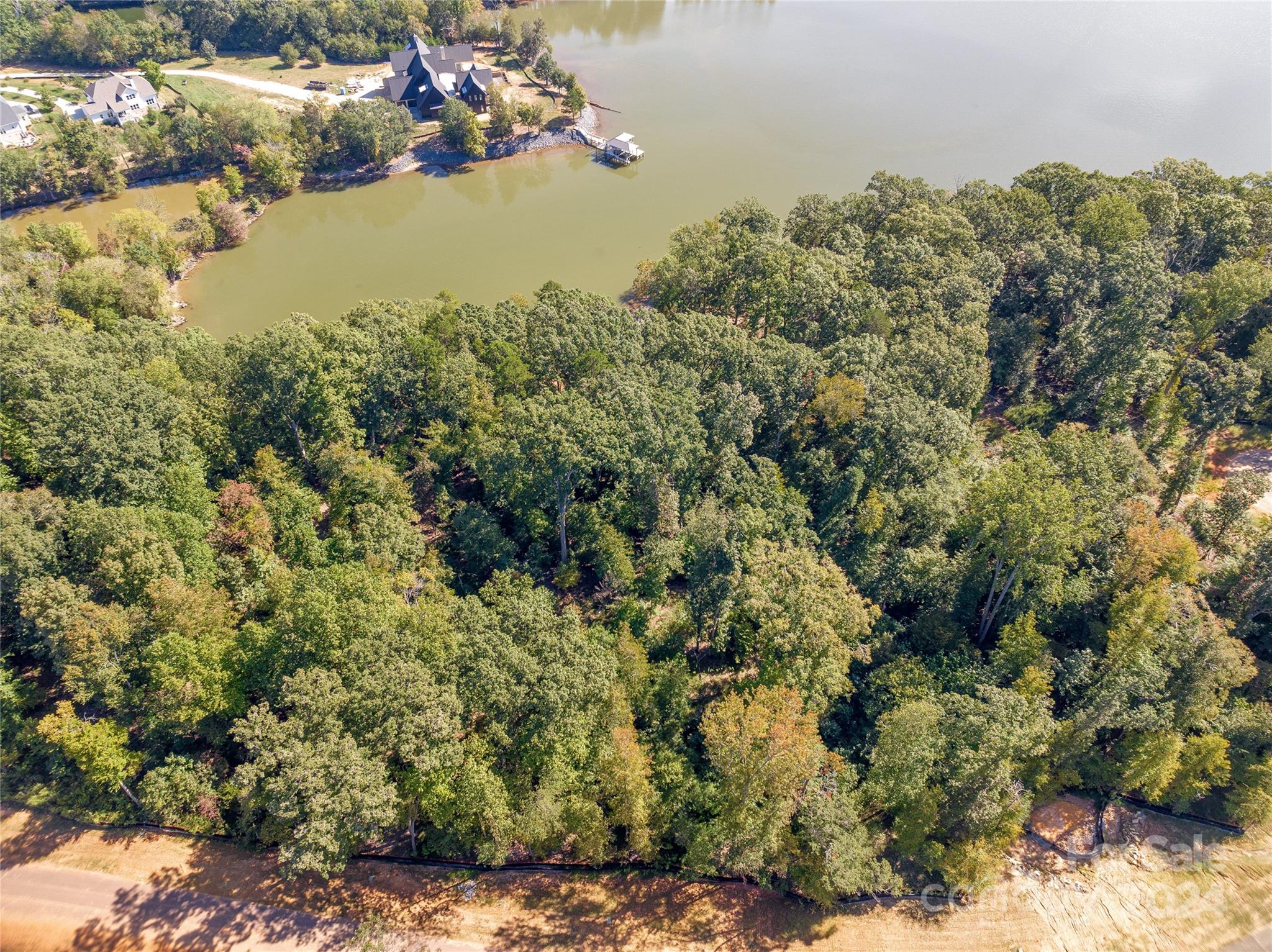 McLean - South Shore - Land