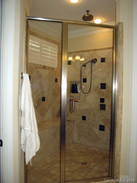 Tega Cay - Residential