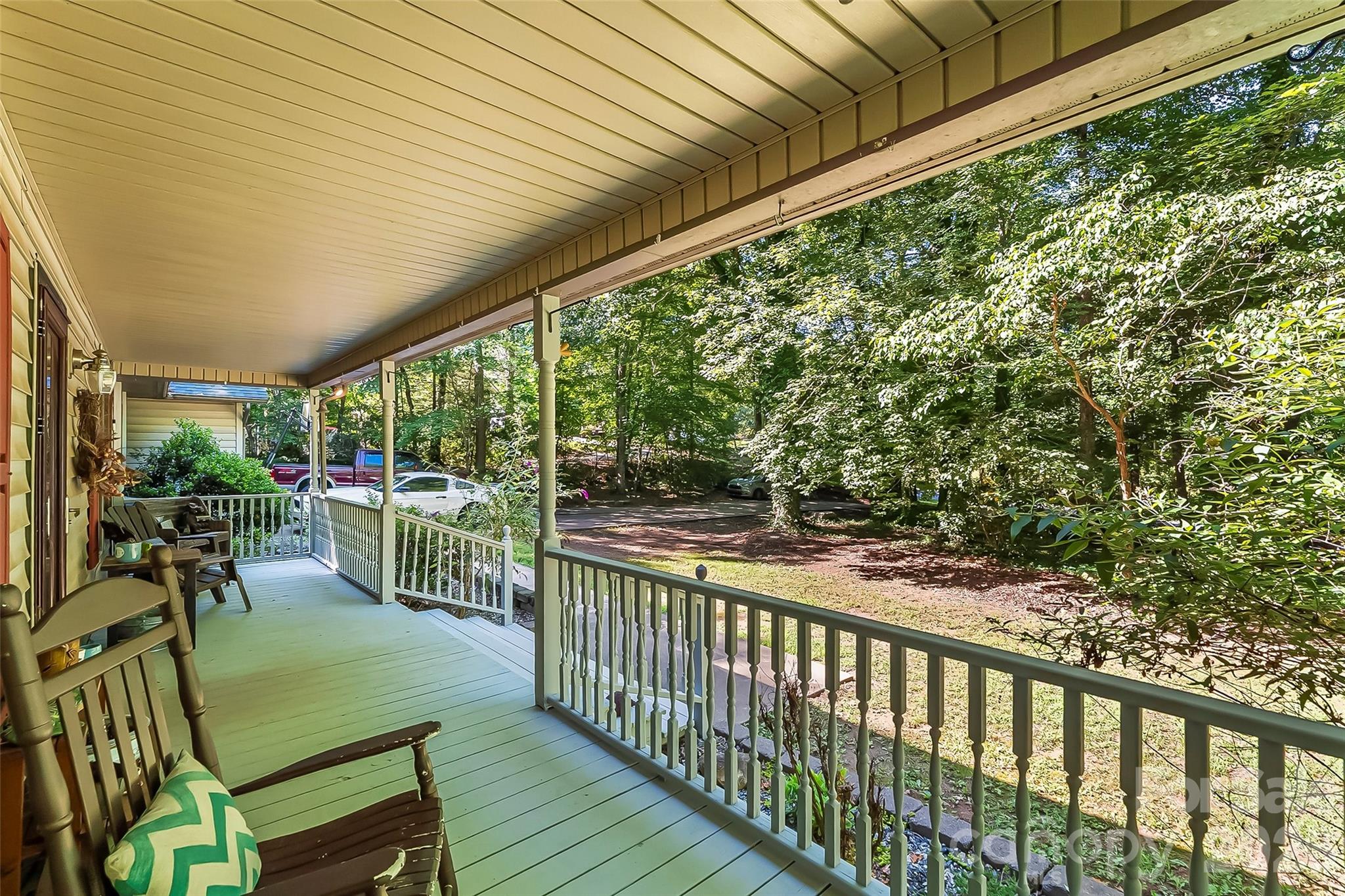 34 Lakeside Drive