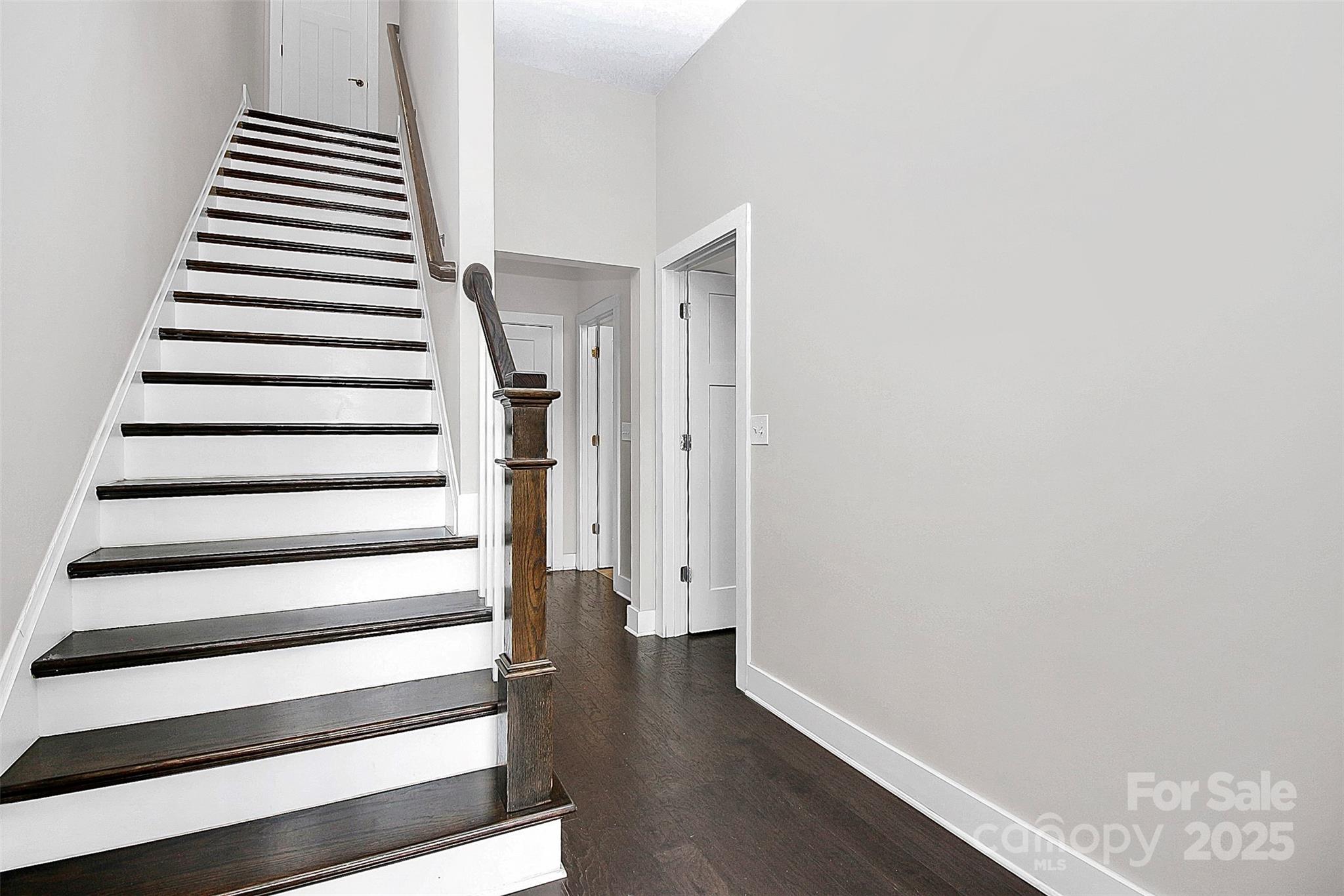 1420 W 4th Street