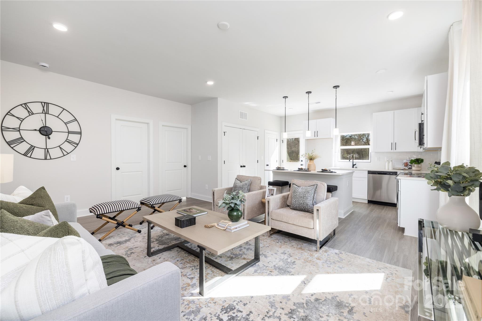 7813 Casa Loma Road