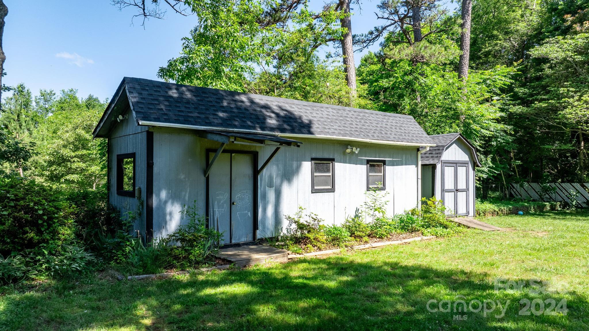 Random Woods - Residential