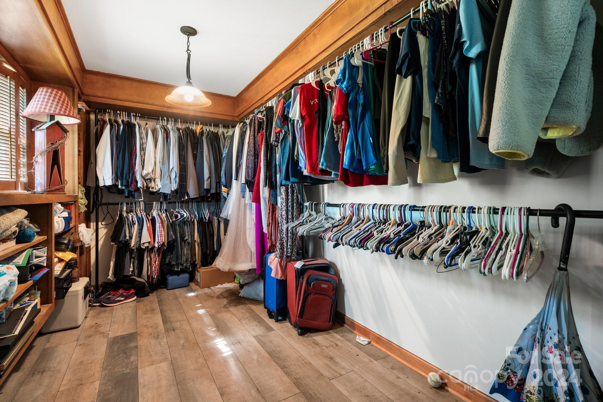 Random Woods - Residential