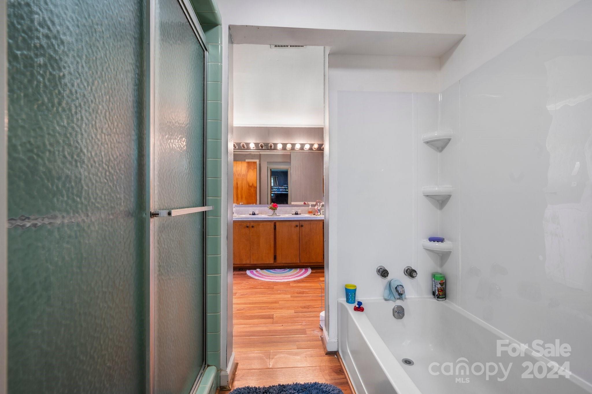 Random Woods - Residential