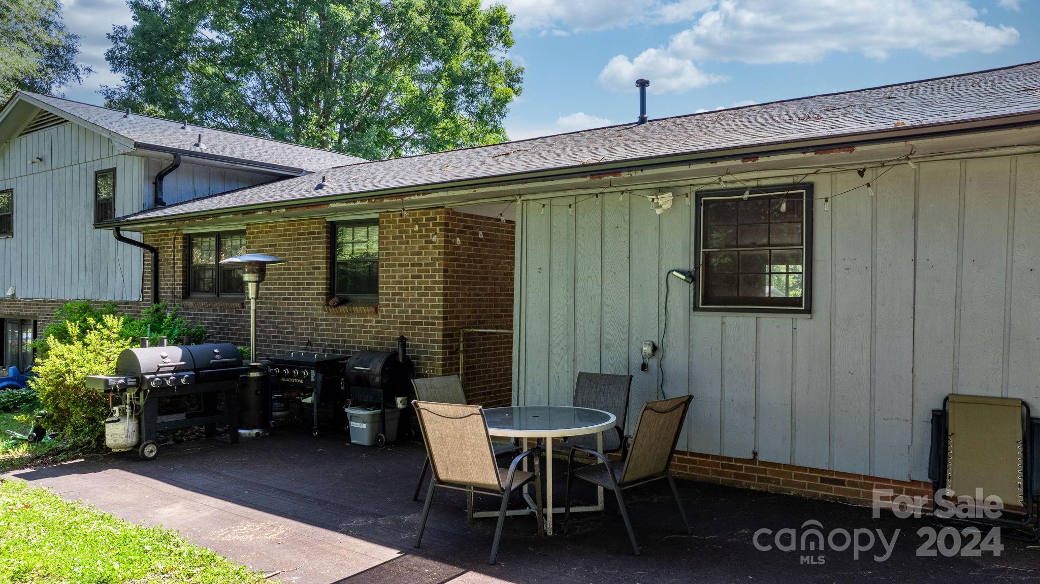 Random Woods - Residential