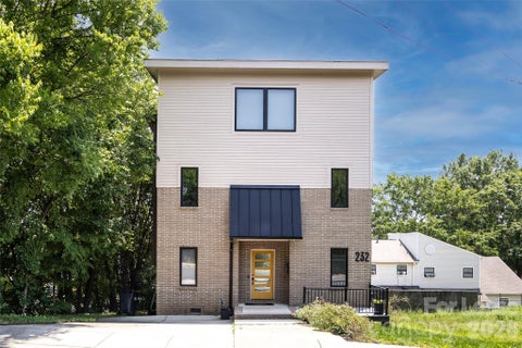 Photo of 232 Flint Street, Charlotte, NC 28216 (MLS # 4420117)