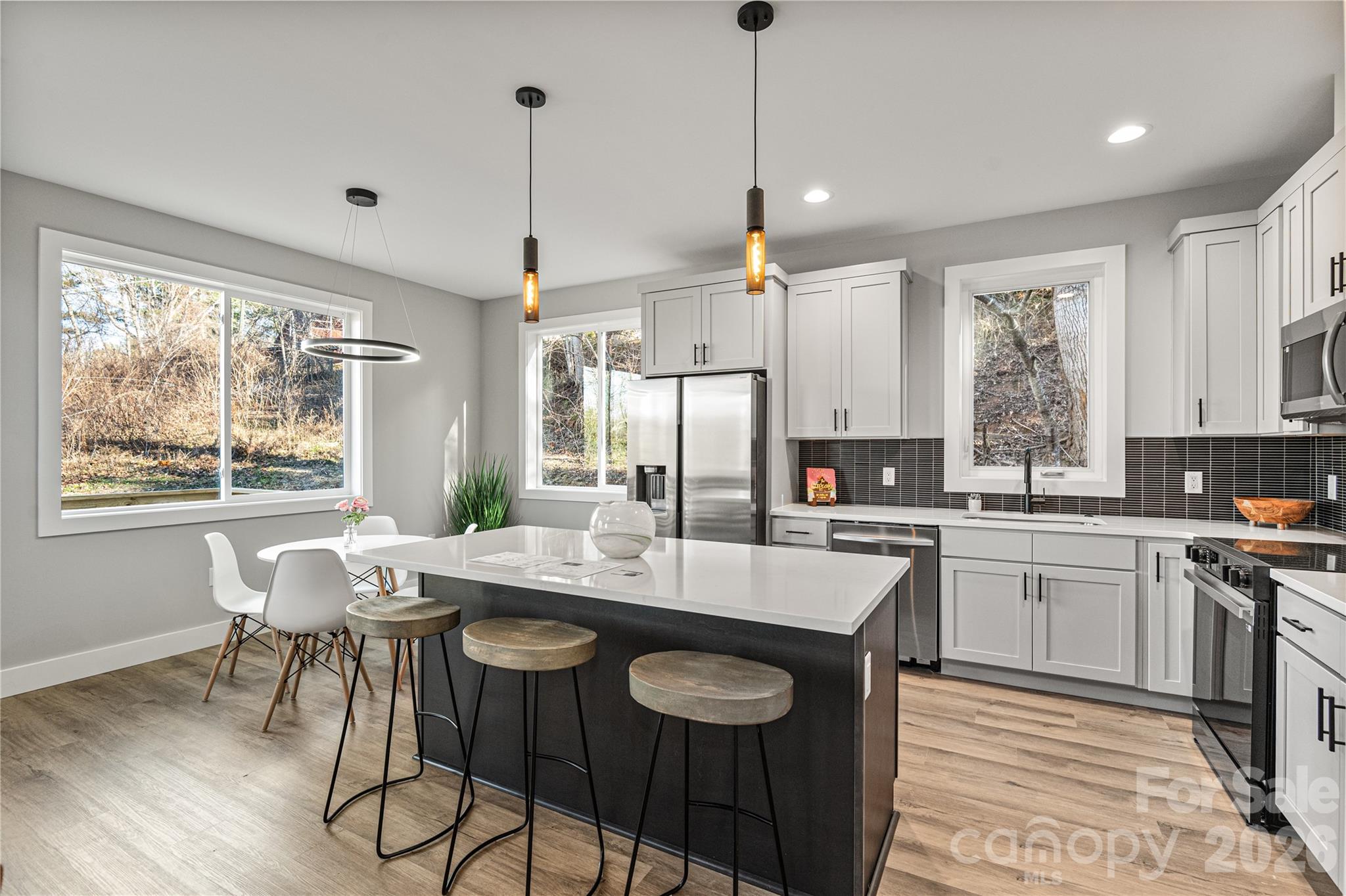 80 Upper Moffitt Road