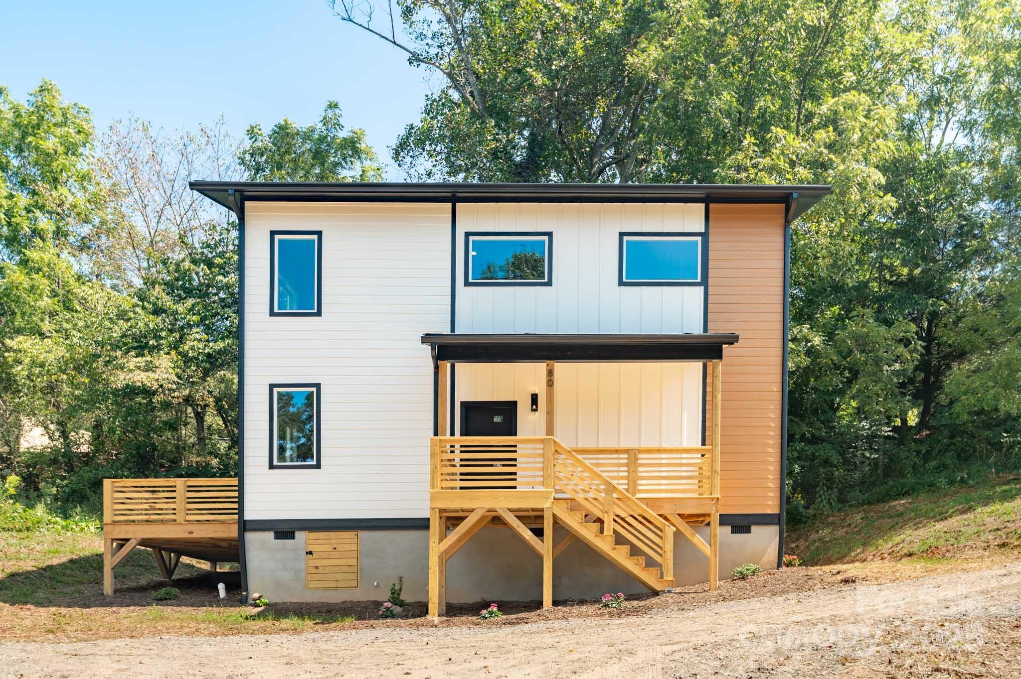 80 Upper Moffitt Road