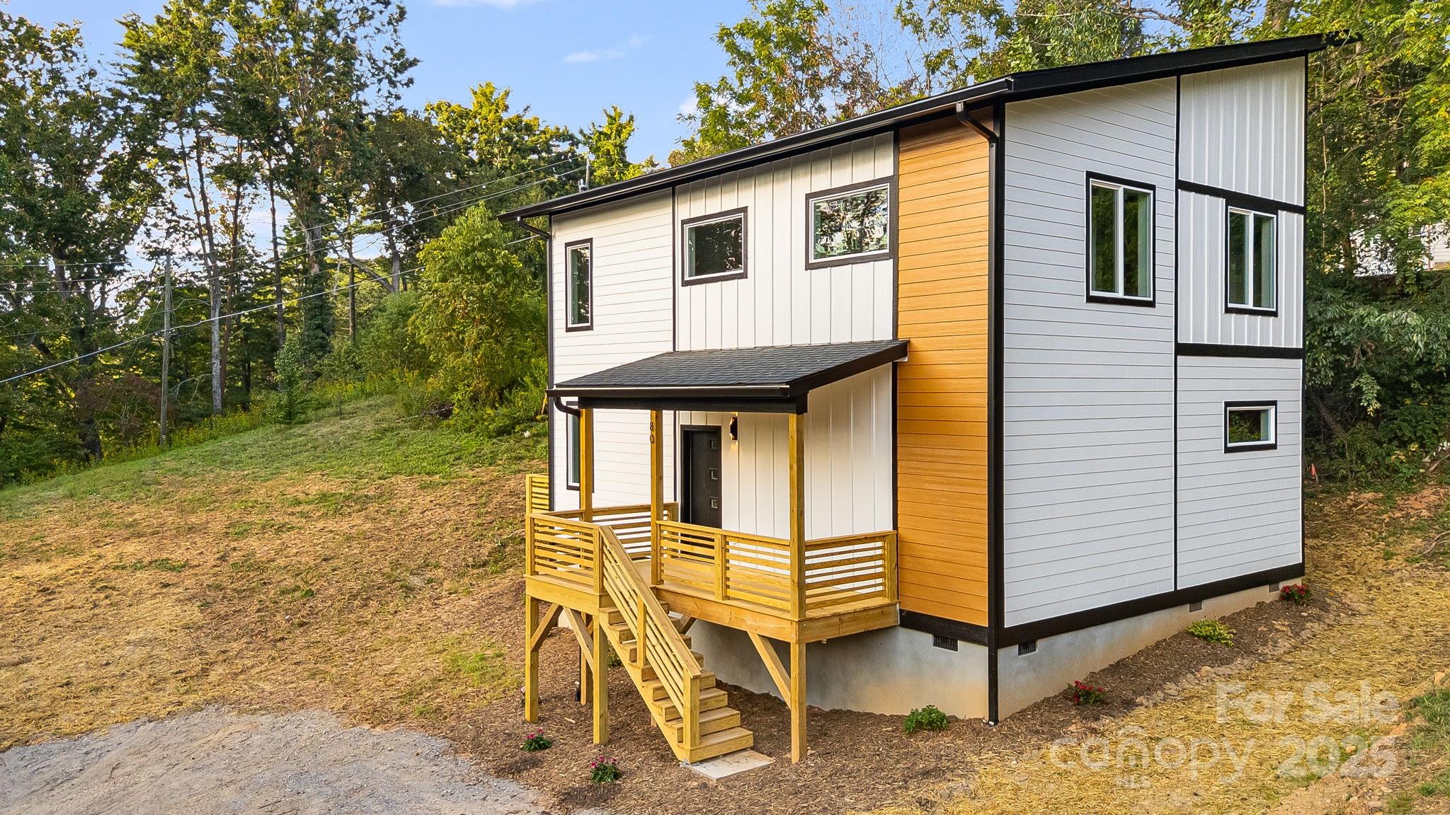 80 Upper Moffitt Road