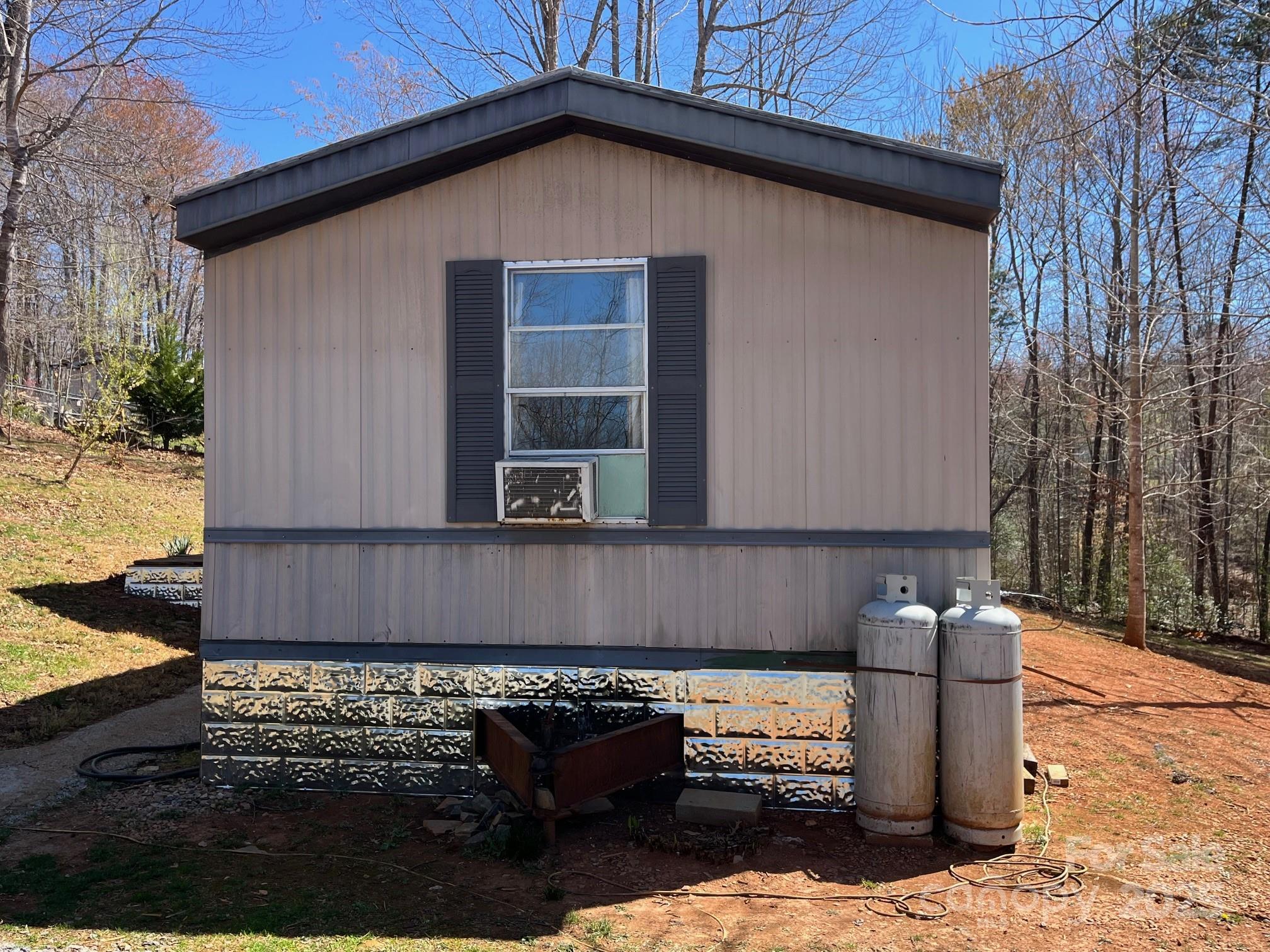 127 Squirrel Hollow Drive