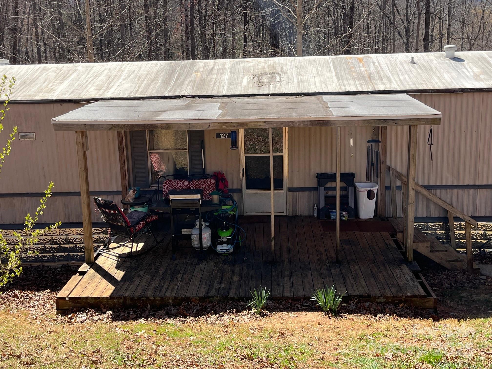 127 Squirrel Hollow Drive