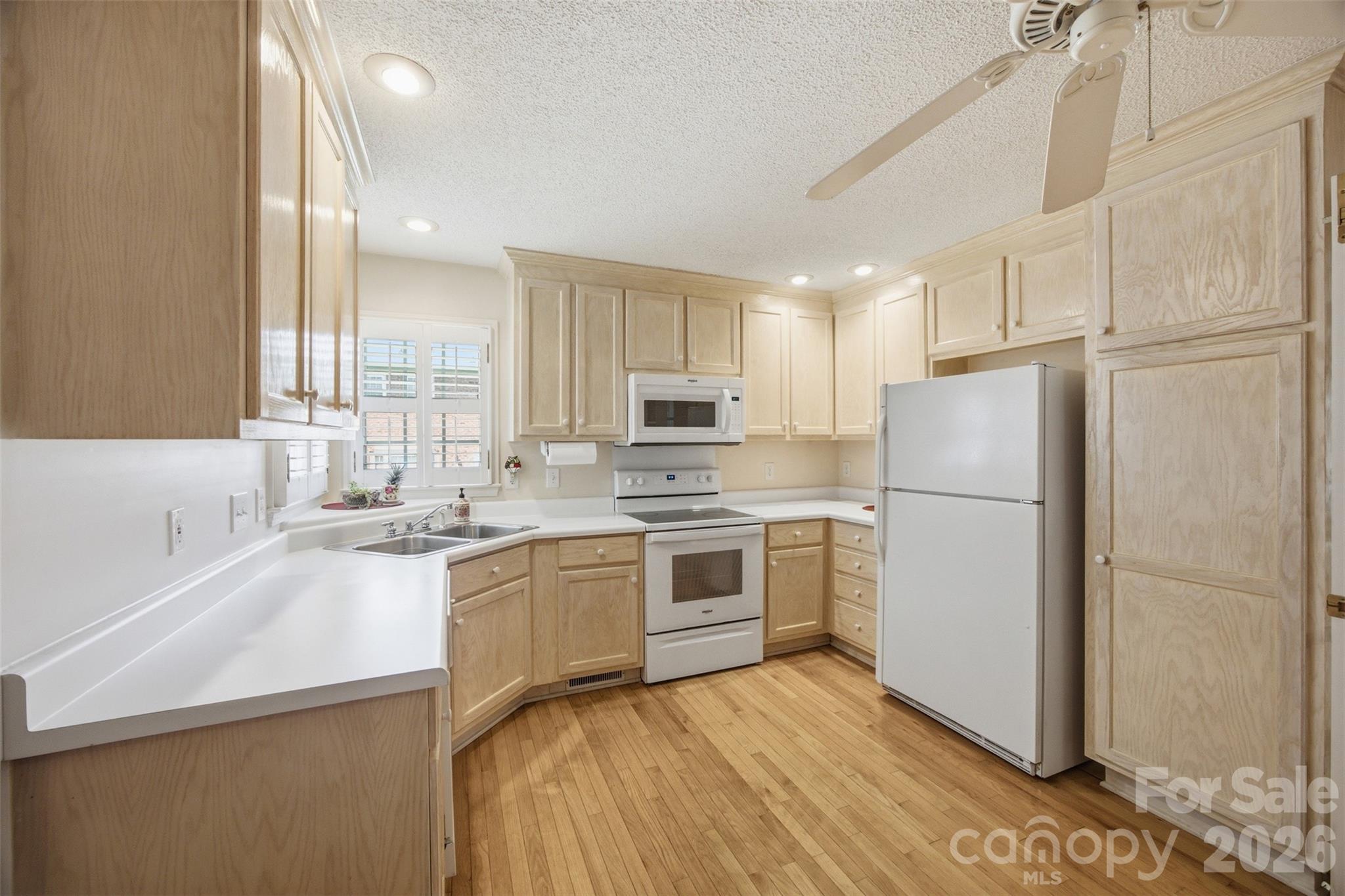 211 Peachtree Street