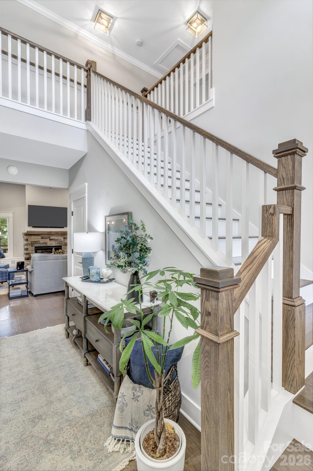 136 Ellis Lane